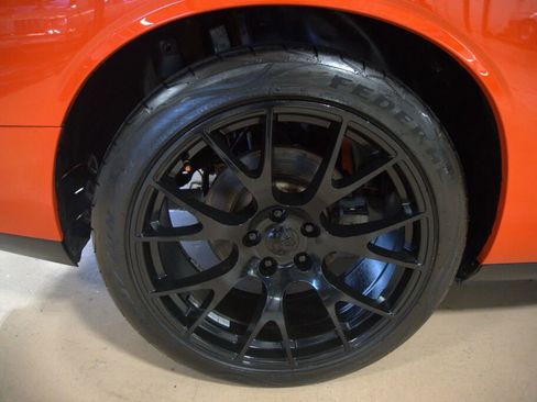 Used 2009 Dodge Challenger R/T image 28