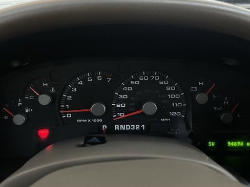 Used 2004 Ford Explorer Eddie Bauer image 26