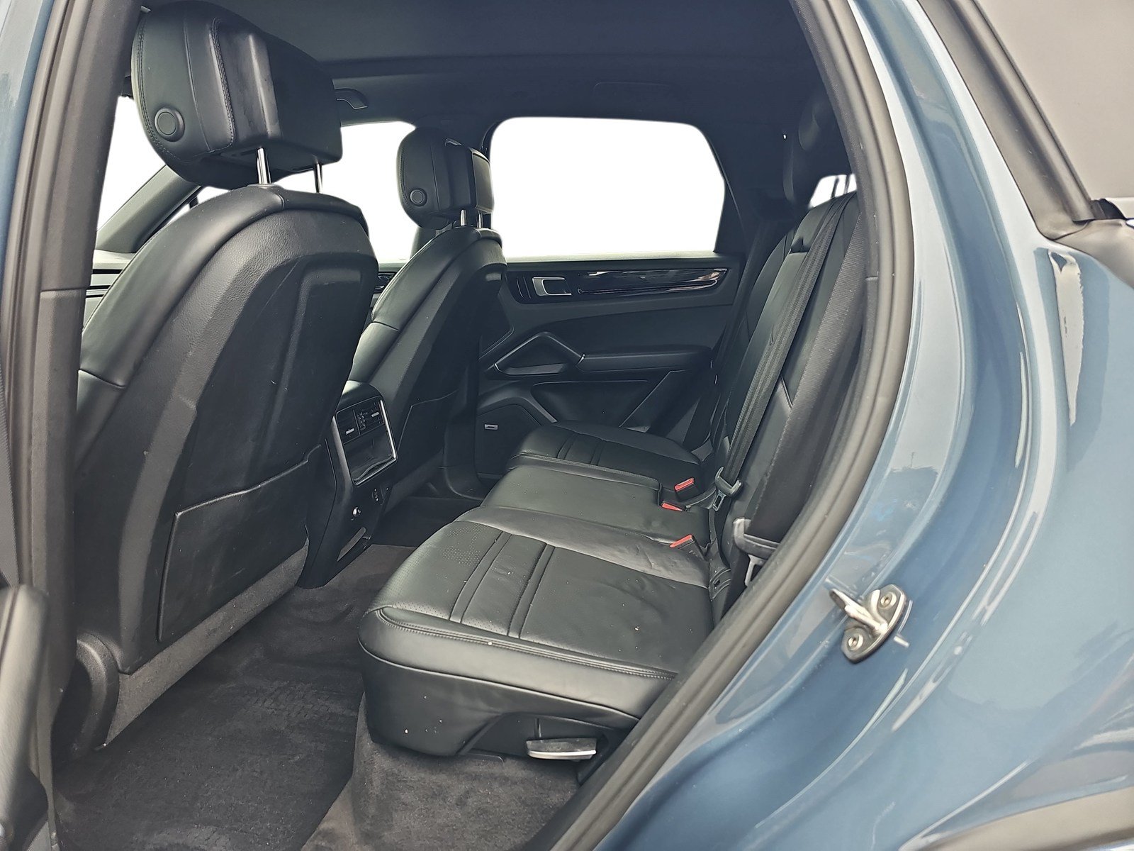 Used 2019 Porsche Cayenne AWD/4WD image 11