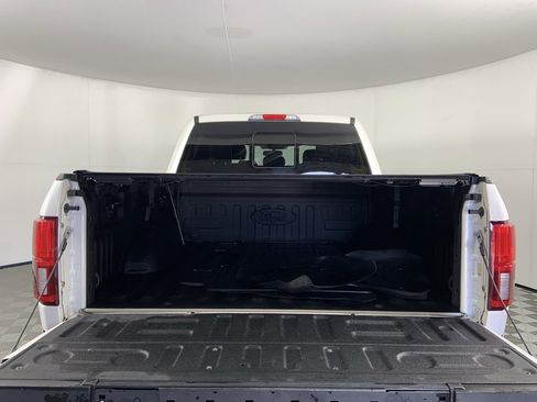 Used 2018 Ford F150 Platinum w/ Equipment Group 701A Luxury image 10