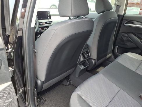 New 2026 Kia Seltos LX FWD image 10
