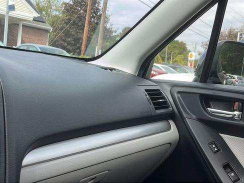 Used 2014 Subaru Forester 2.5i Touring image 20
