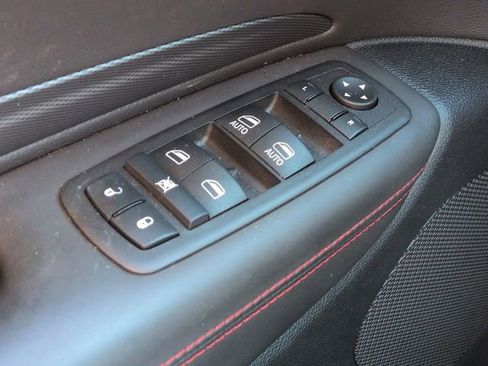 Used 2025 Dodge Durango R/T image 28