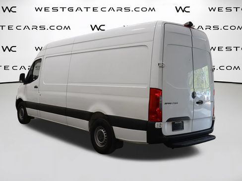 Used 2021 Mercedes-Benz Sprinter 2500 w/ Driver Convenience Package image 8