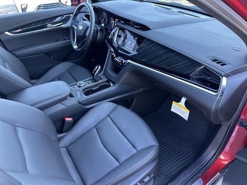 New 2025 Cadillac XT6 Premium Luxury w/ Technology Package image 32
