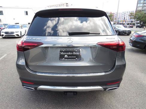 Used 2025 Mercedes-Benz GLE 450e 4MATIC w/ Driver Assistance Package image 3