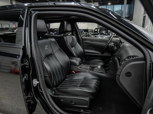 Used 2022 Chrysler 300 S image 45