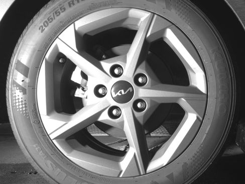 Used 2025 Kia K4 FWD image 15