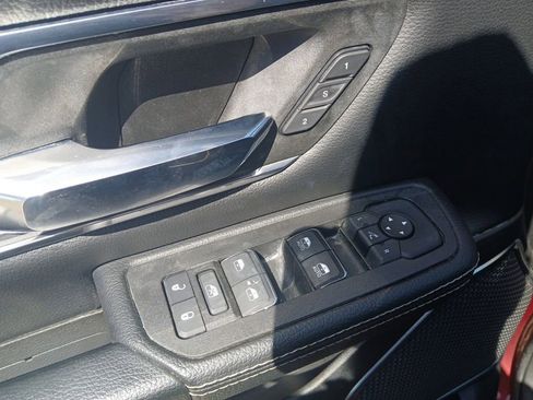 Used 2025 RAM 1500 Laramie image 21