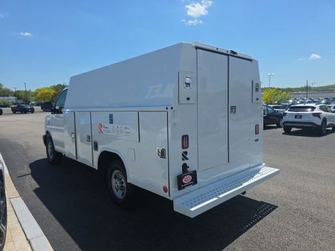 New 2025 Chevrolet Express 3500 w/ Power Convenience Package RWD image 6