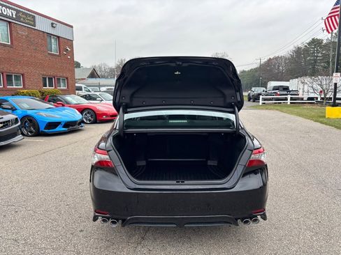 Used 2018 Toyota Camry XSE image 29