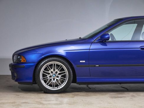Used 2002 BMW M5 RWD image 20