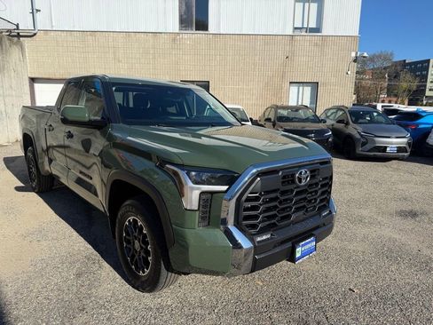 Used 2022 Toyota Tundra SR5 w/ TRD Off-Road Package AWD/4WD image 9