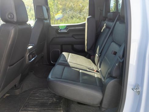 Used 2023 GMC Sierra 1500 SLT w/ SLT Premium Package AWD/4WD image 13