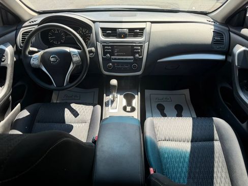Used 2016 Nissan Altima 2.5 S w/ Power Driver Seat Package FWD image 11