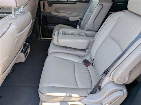 Certified 2024 Honda Odyssey Elite image 18