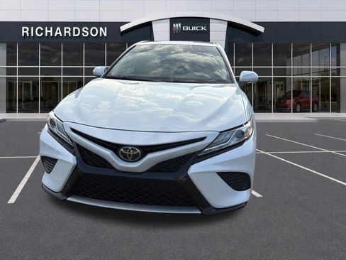 Used 2020 Toyota Camry XSE FWD image 4
