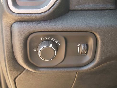Used 2024 RAM 3500 Tradesman RWD image 18