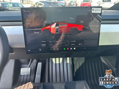Used 2024 Tesla Cybertruck AWD Crew Cab image 26