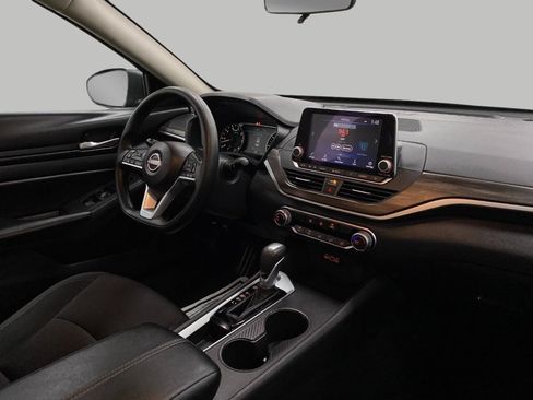 Certified 2025 Nissan Altima 2.5 SV FWD image 46