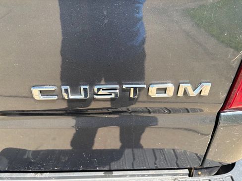 Used 2020 Chevrolet Silverado 1500 Custom w/ Custom Value Package AWD/4WD image 27
