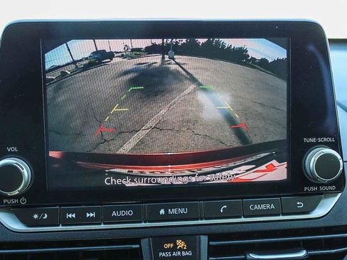 Used 2023 Nissan Altima 2.5 SV image 23