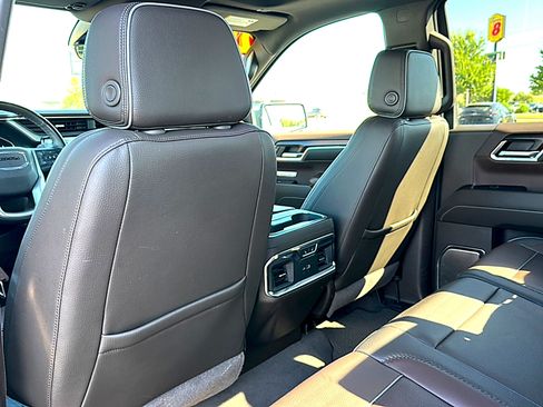 Used 2024 GMC Sierra 1500 Denali w/ Denali Reserve Package RWD image 18