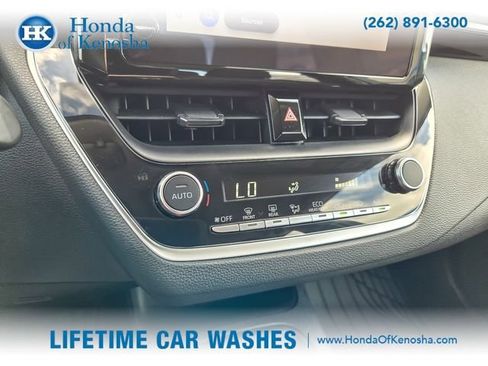 Used 2024 Toyota Corolla LE FWD image 17