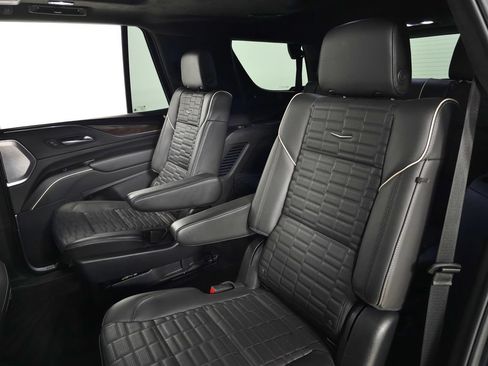 Certified 2023 Cadillac Escalade Sport Platinum w/ LPO, ONYX Package AWD/4WD image 48
