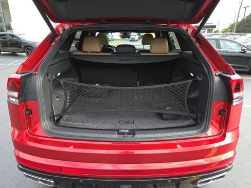Used 2024 Volkswagen Atlas Cross Sport SEL R-Line w/ Adventure Package AWD/4WD image 25