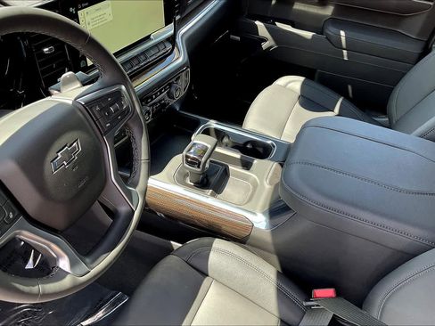 Used 2026 Chevrolet Silverado 1500 LT Trail Boss w/ LT Trail Boss Premium Package image 17