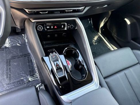 Certified 2025 Audi Q5 Premium Plus w/ Premium Plus image 18