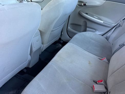 Used 2012 Toyota Corolla LE w/ Premium Pkg FWD image 4