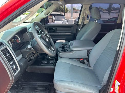 Used 2018 RAM 2500 Tradesman w/ Chrome Appearance Group AWD/4WD image 29