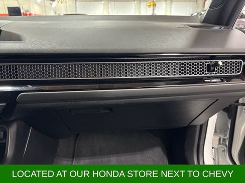 Used 2024 Honda Civic Sport image 8