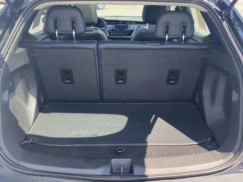 Used 2022 Chevrolet Bolt EUV Premier w/ Sun & Sound Package image 11