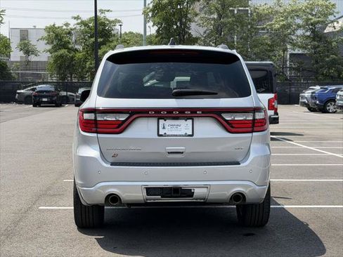 Used 2024 Dodge Durango GT AWD/4WD image 6