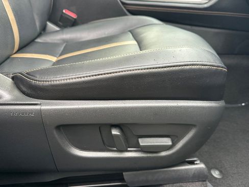 Used 2025 MAZDA CX-90 3.3 Turbo w/ Premium Plus Pkg image 24