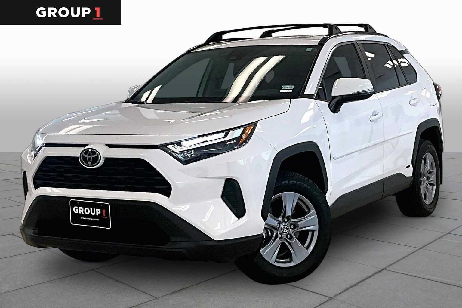Used 2025 Toyota RAV4 XLE w/ Convenience Package AWD/4WD image 1