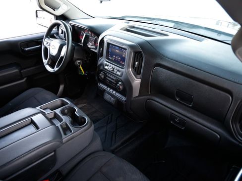 Used 2020 Chevrolet Silverado 1500 Custom w/ Custom Value Package image 19