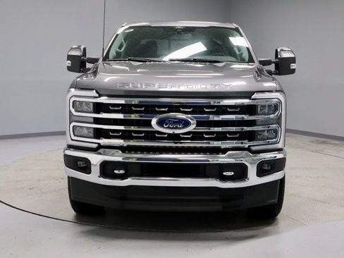 Certified 2024 Ford F250 Lariat w/ Chrome Package image 7