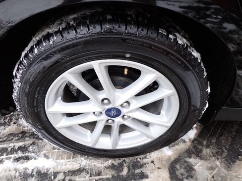 Used 2018 Ford Focus SE image 11