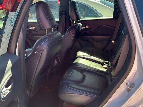 Used 2015 Jeep Cherokee Limited FWD image 7