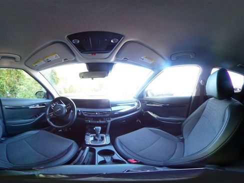 Used 2025 Kia Seltos S FWD image 42