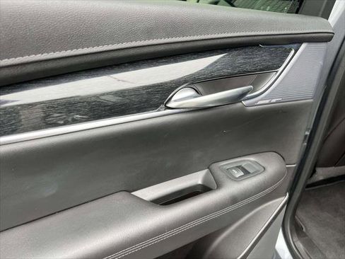 Certified 2022 Cadillac XT5 Premium Luxury w/ Technology Package image 12