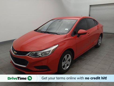 Used 2018 Chevrolet Cruze LS FWD image 1
