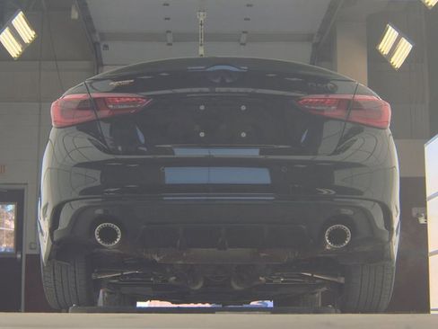 Used 2023 INFINITI Q50 Red Sport 400 w/ Black Opal Edition image 18