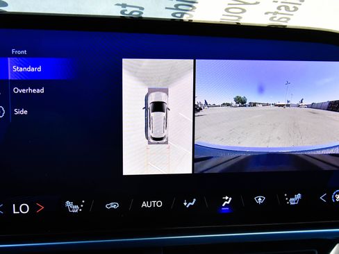 Used 2025 Chevrolet Equinox EV LT FWD image 23