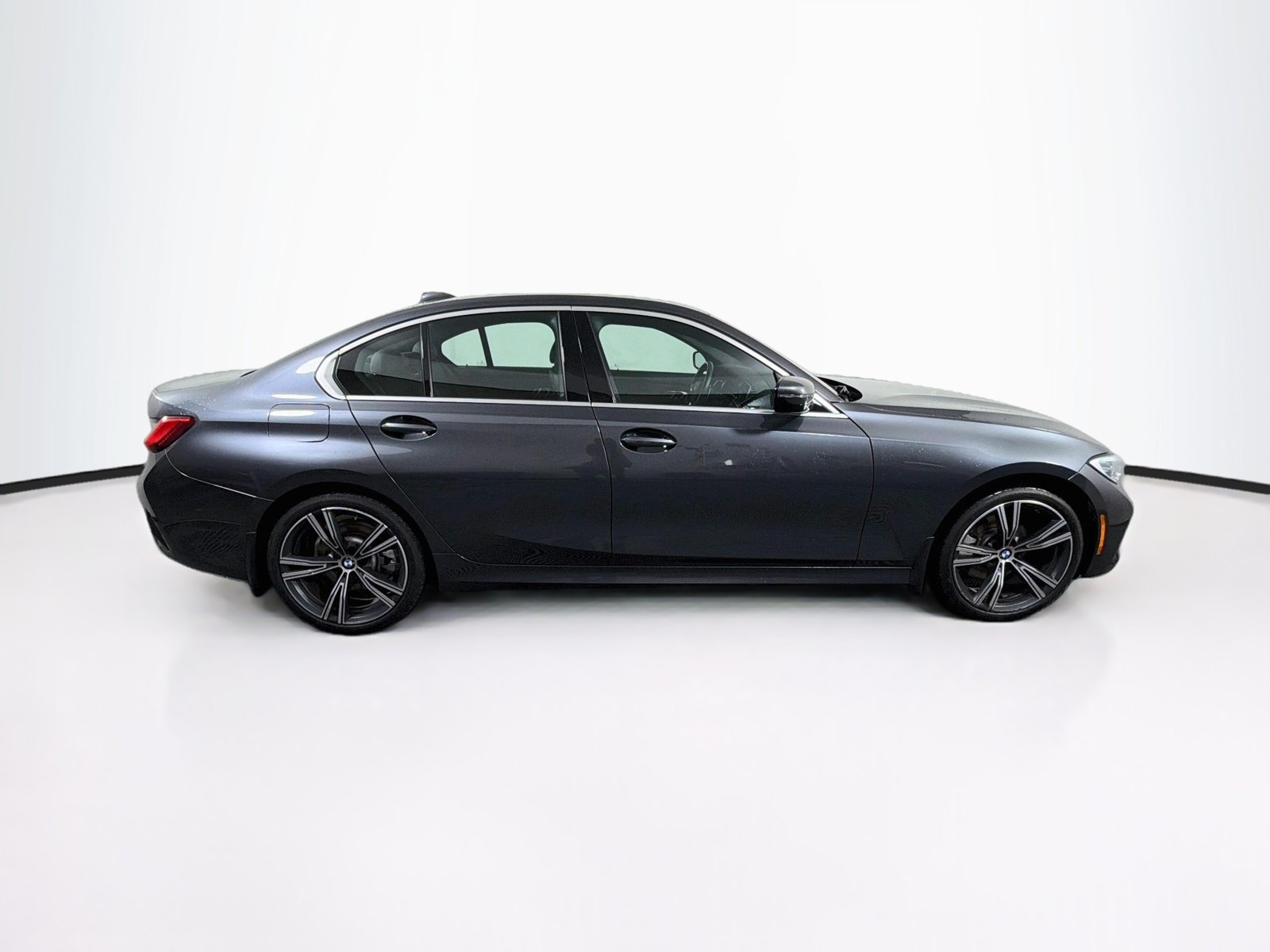 Used 2021 BMW 330i xDrive Sedan w/ Convenience Package AWD/4WD image 8