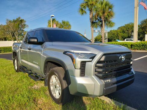 Used 2024 Toyota Tundra SR5 w/ SR5 Convenience Package AWD/4WD image 6